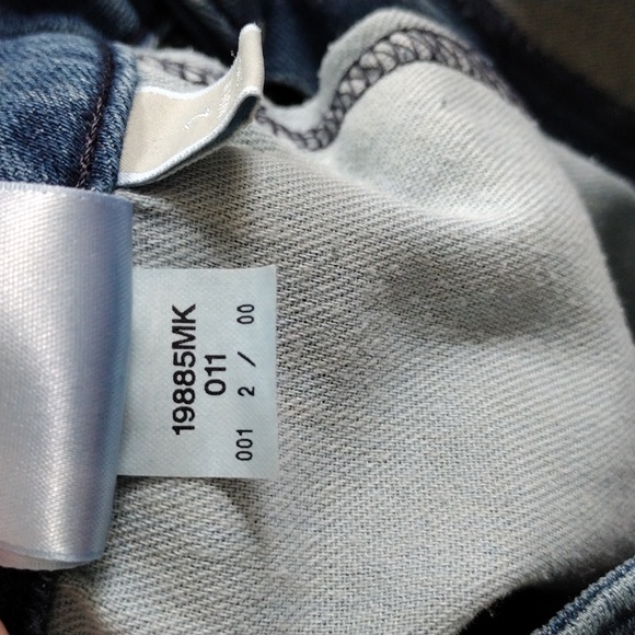 Michael Kors Women's Size 2 Dillion Relaxed Denim Distressed Blue Jeans - Picture 8 of 16